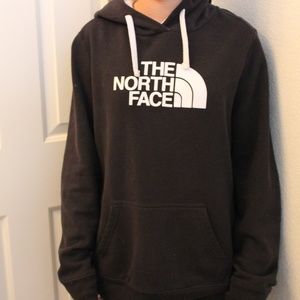 Pullover North Face Hoodie